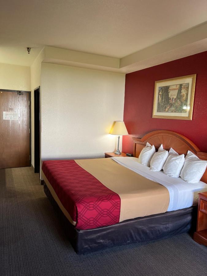 Express Inn & Suites Decatur Ngoại thất bức ảnh